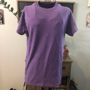 💛2/$12💛 Gildan Unisex shirt (Small)